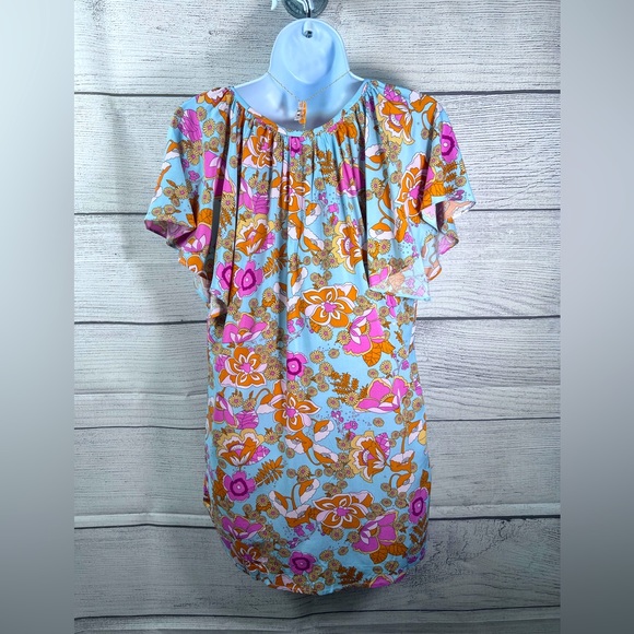 Boutique Brand Flutter Sleeve Split Neck Flowy Floral Blouse 💗 - Picture 7 of 9